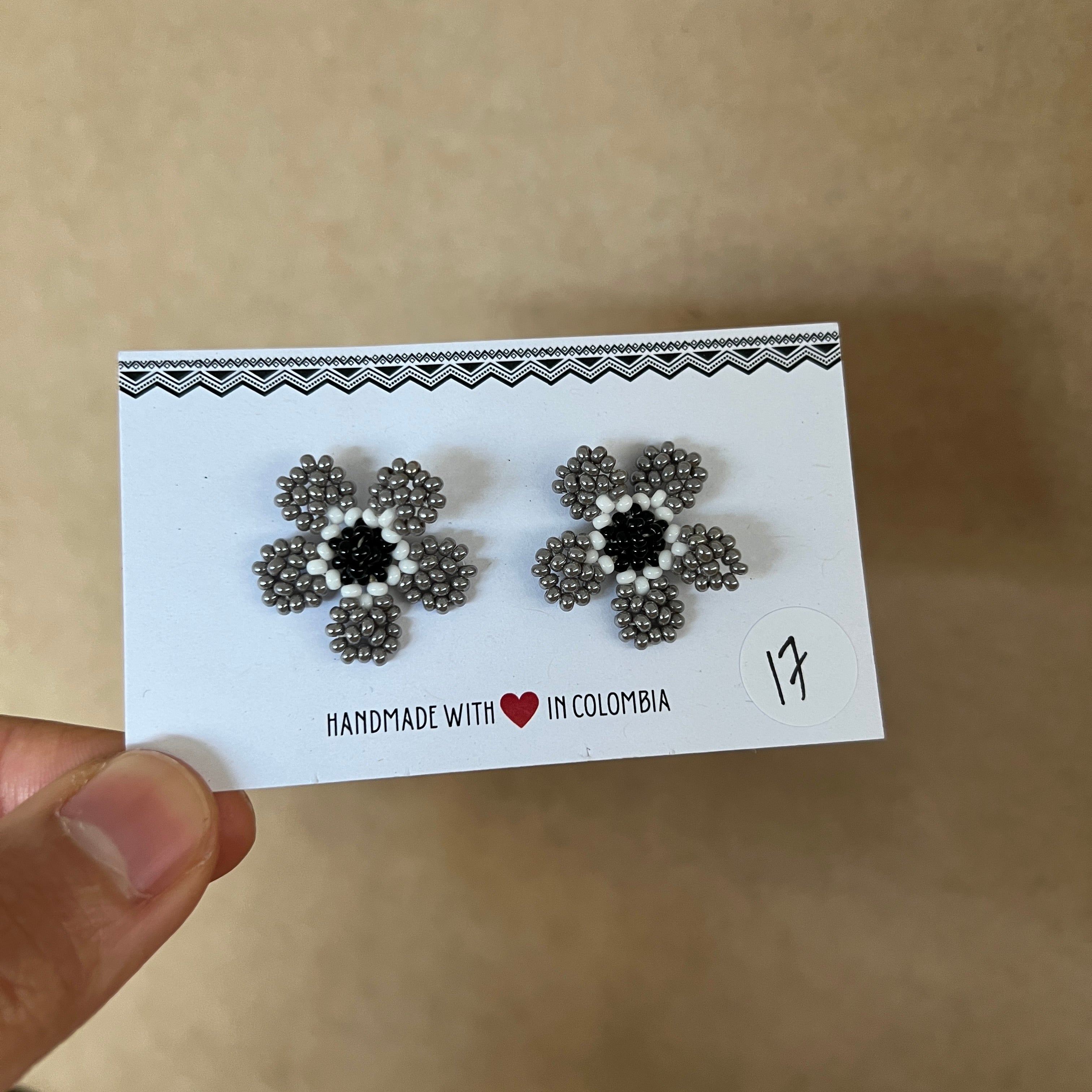 OUTLET | WILDFLOWER STUDS #15