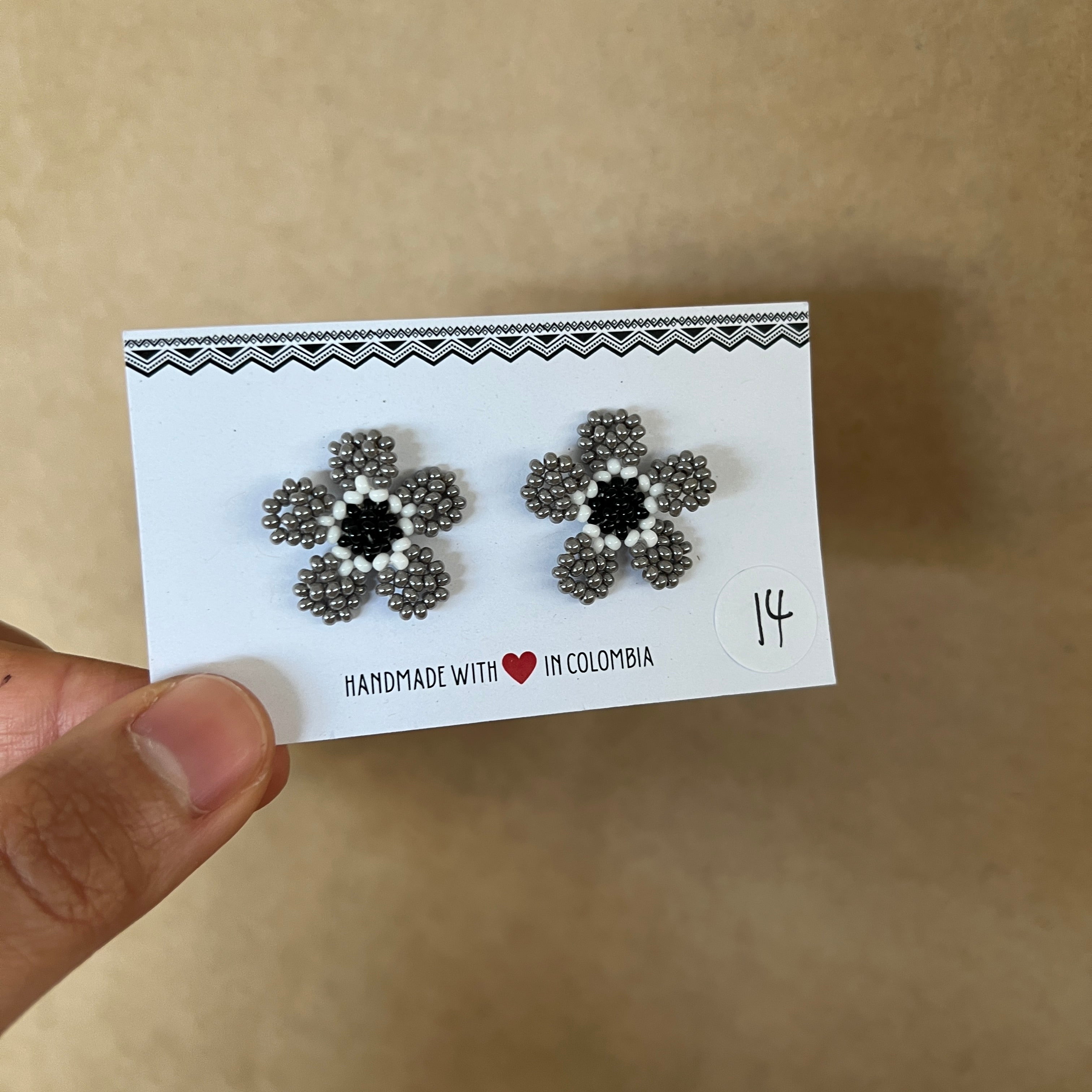 OUTLET | WILDFLOWER STUDS #15