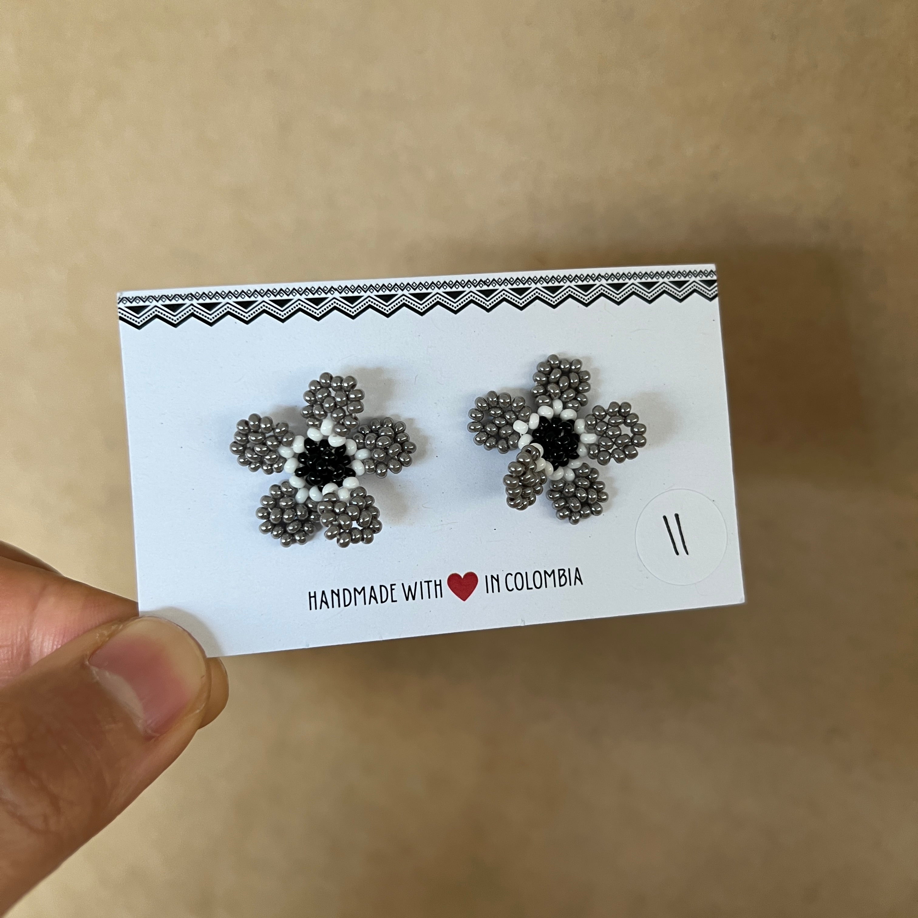 OUTLET | WILDFLOWER STUDS #15