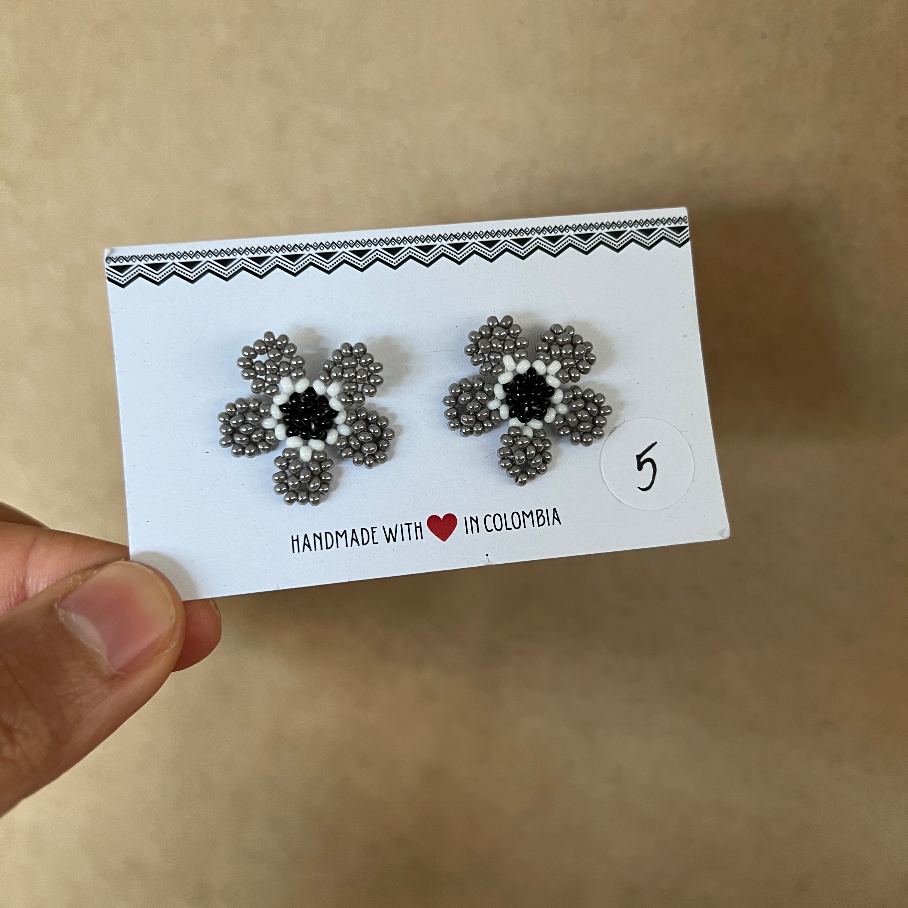 OUTLET | WILDFLOWER STUDS #15
