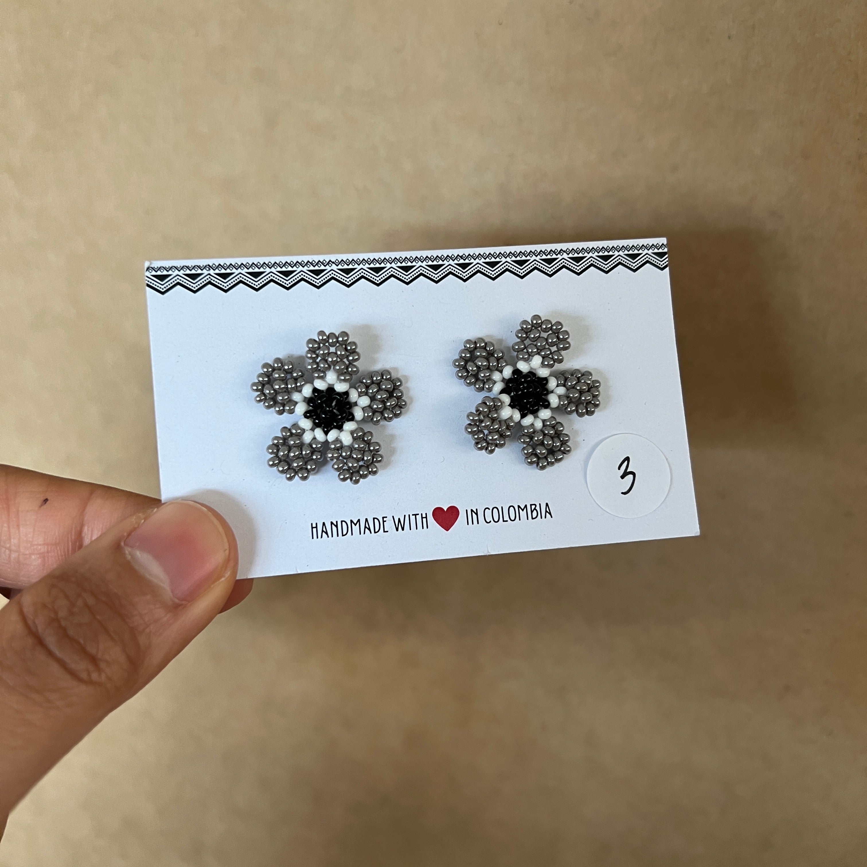 OUTLET | WILDFLOWER STUDS #15