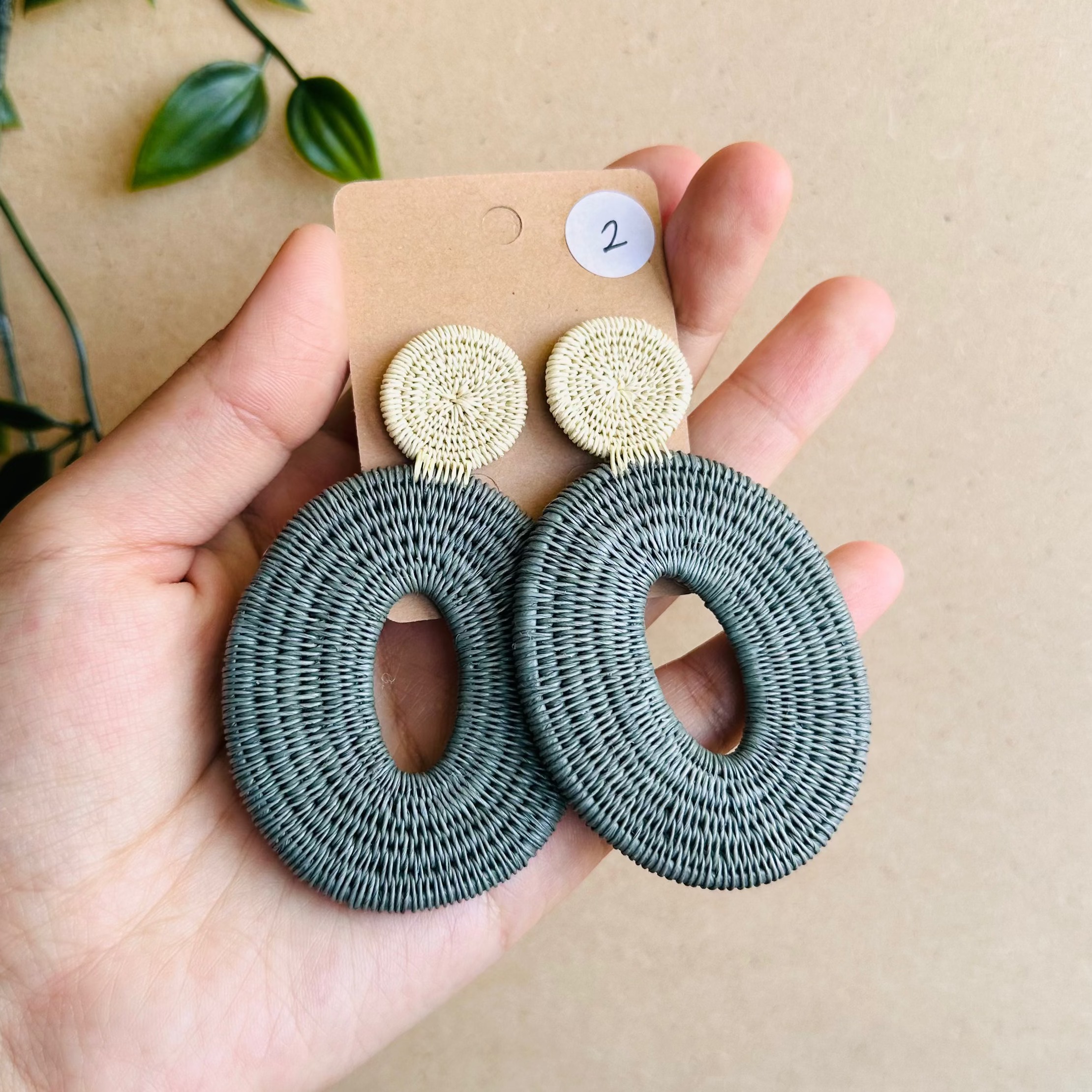 OUTLET | OVAL PALM EARRINGS  * more colours