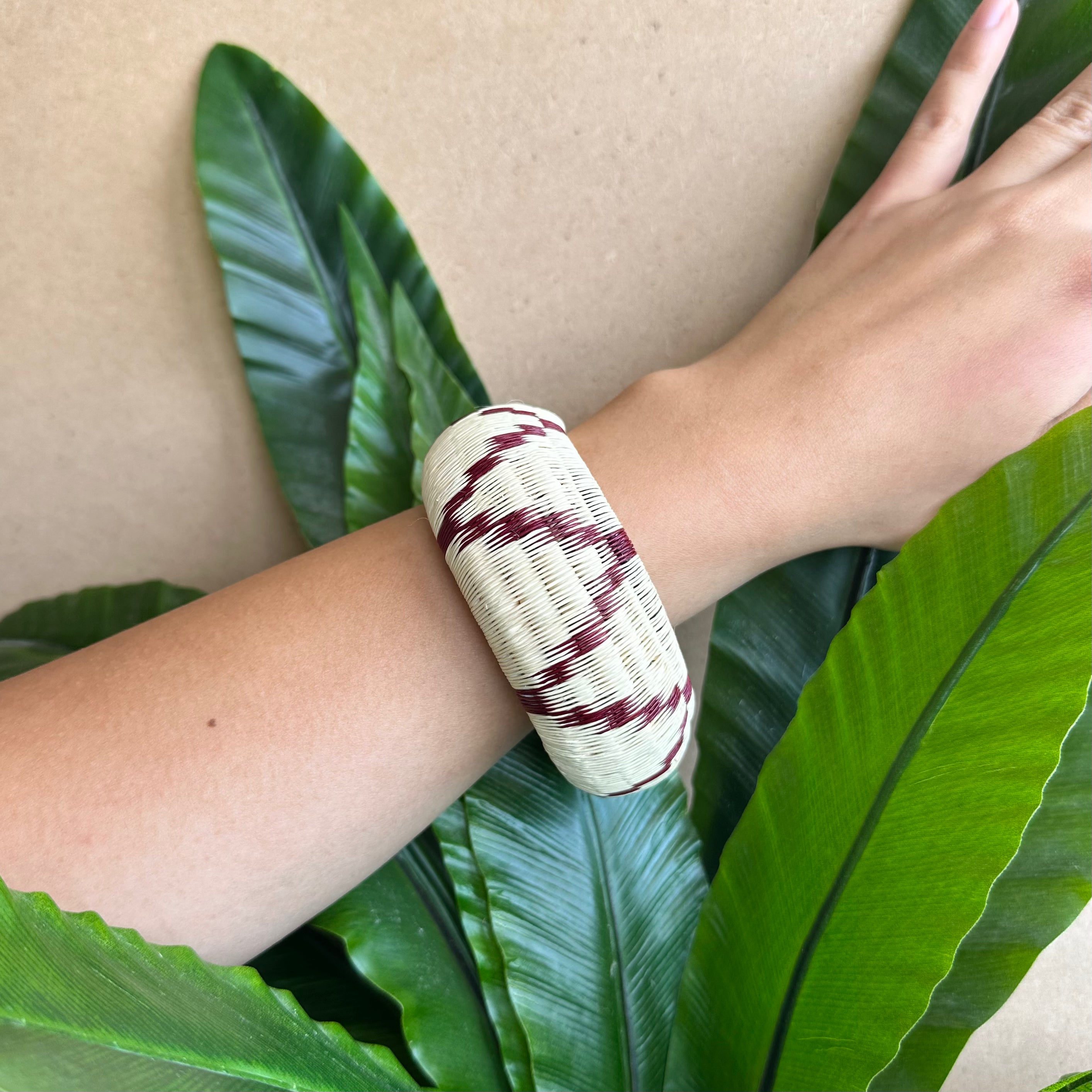 WERREGUE PALM BANGLE #04