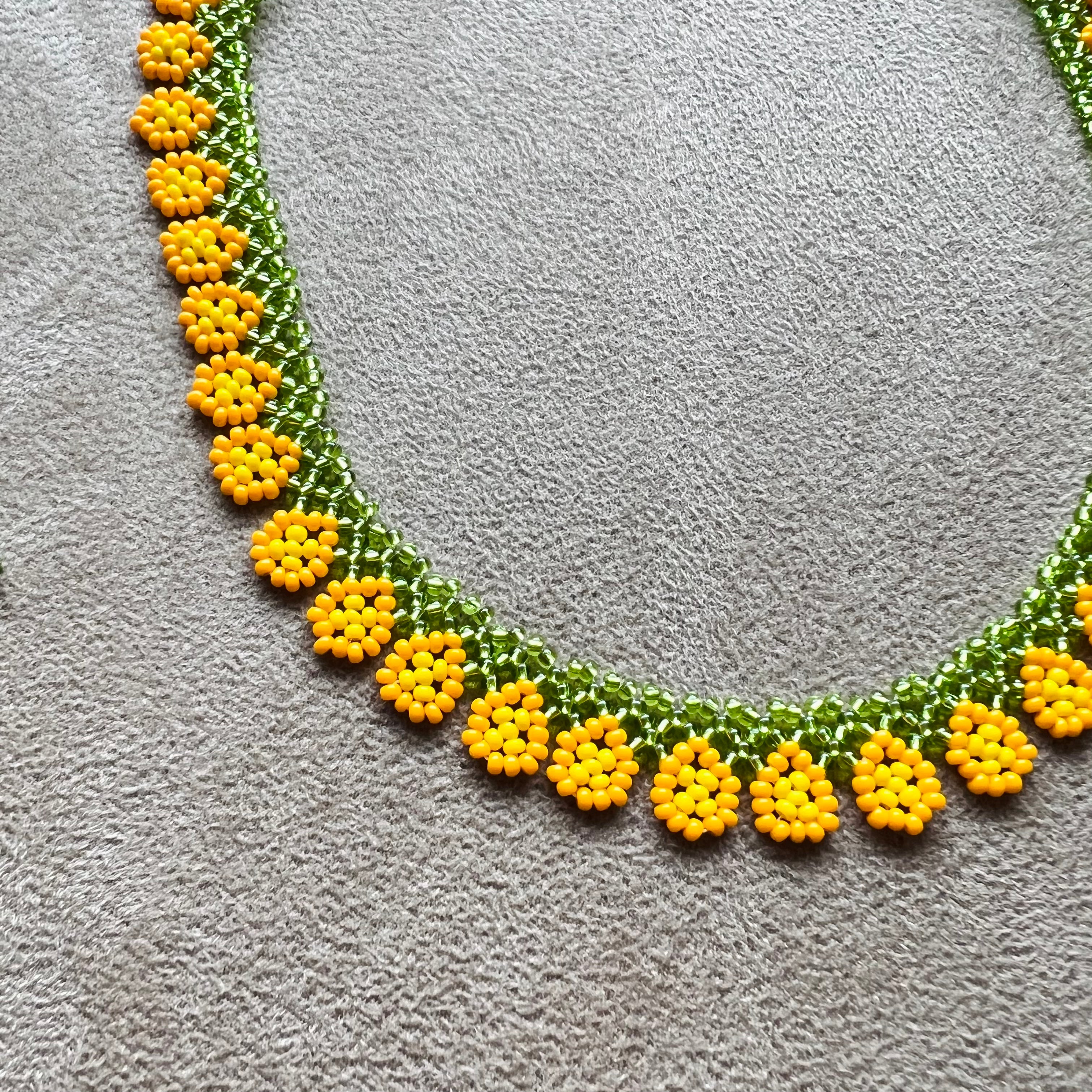 ARCHIVE/SAMPLE | FLOWER CHOKER #45 | SPARKLING GREEN & YELLOW