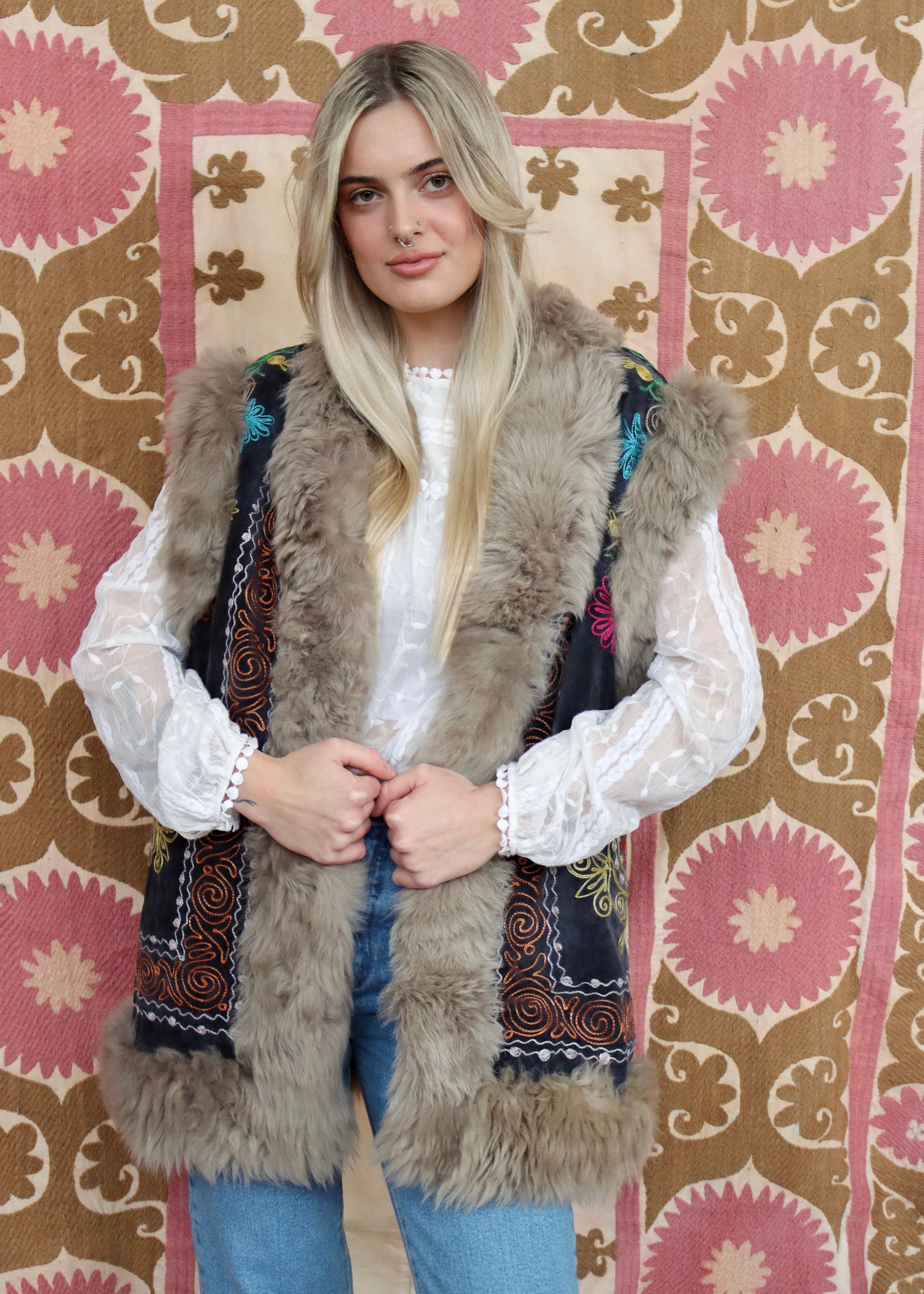 AYPATAM #07 | SUZANI SHORT VEST