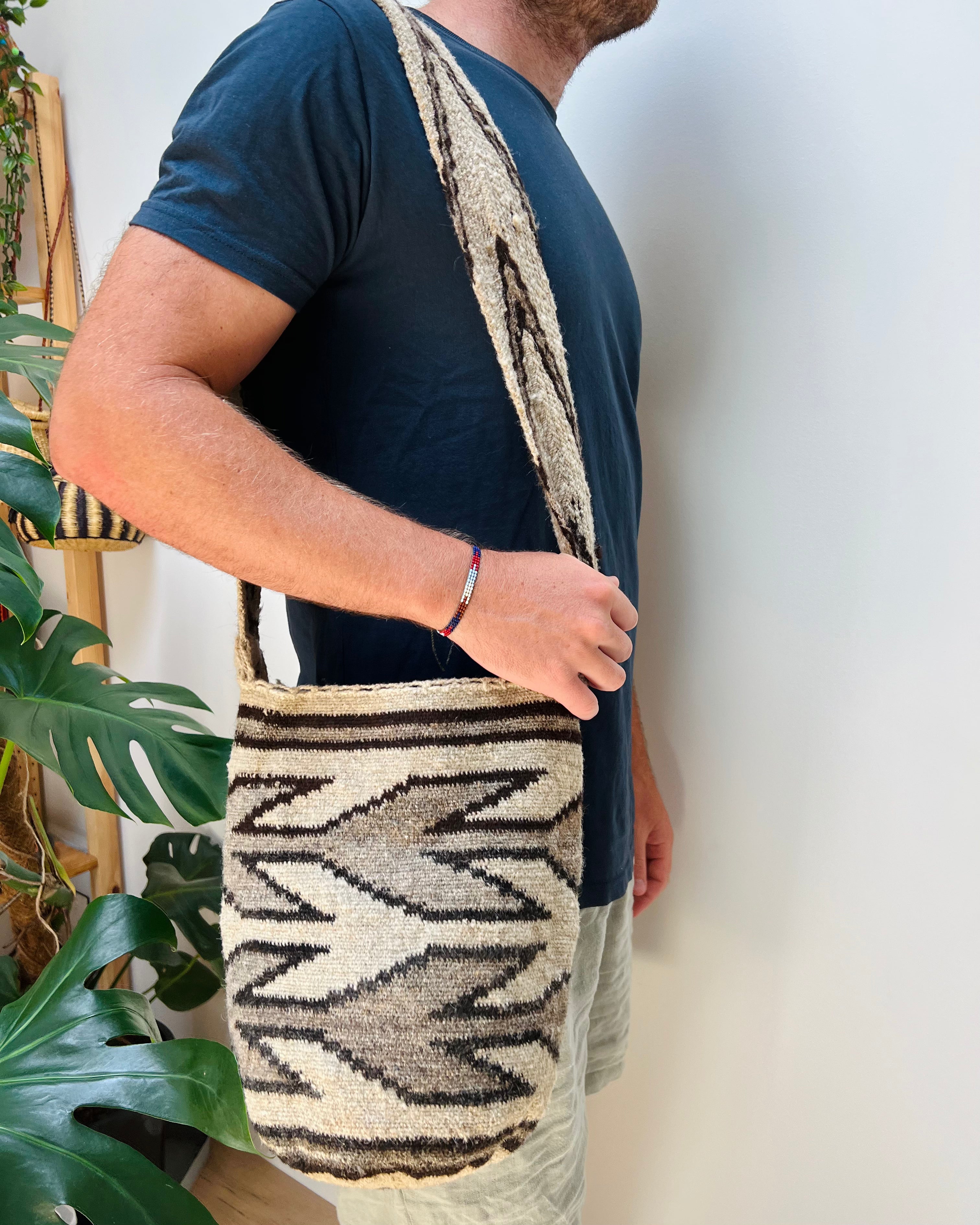 HOJAS | LARGE | ARHUACA MOCHILA #98