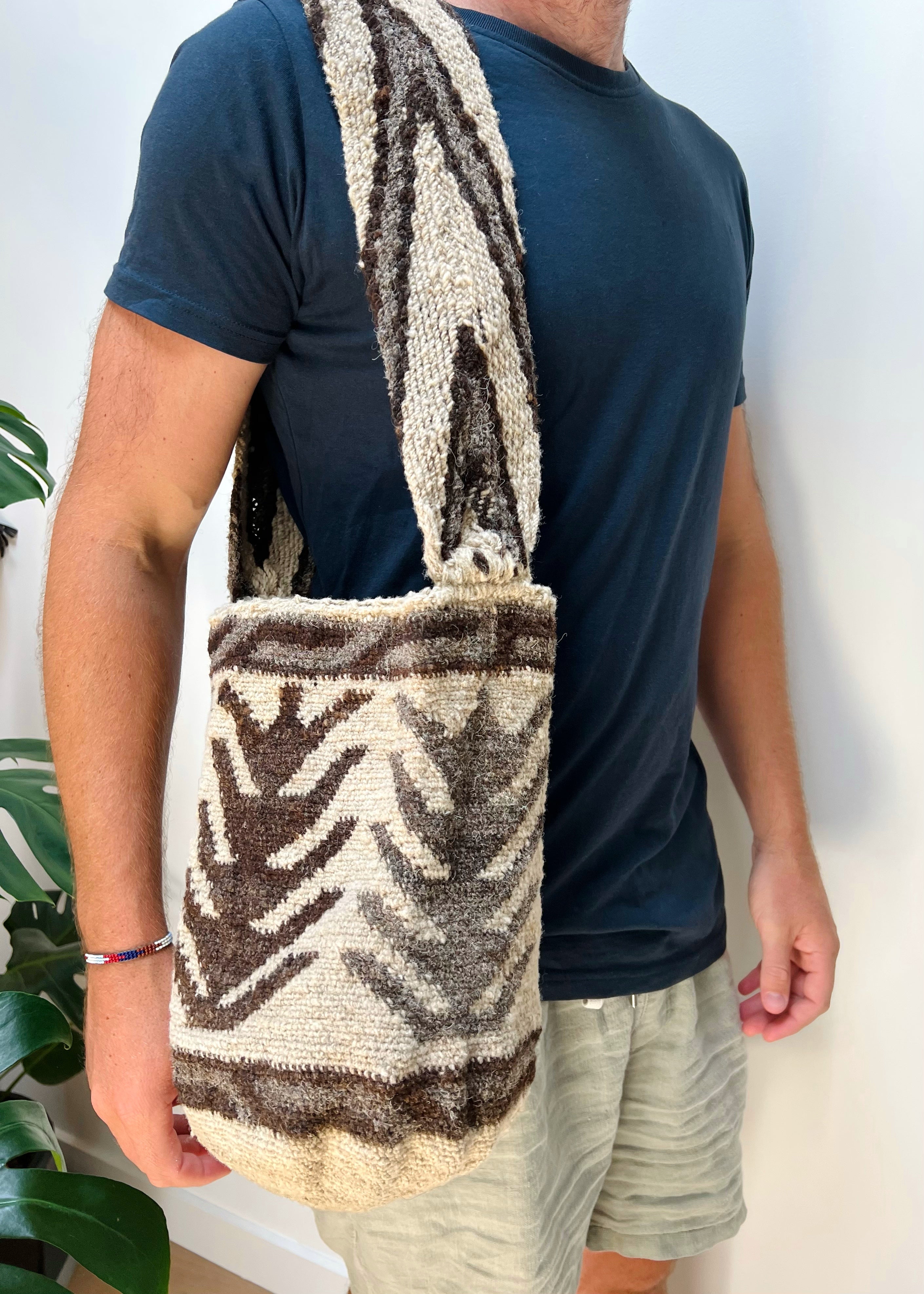PINOS | LARGE | ARHUACA MOCHILA #99