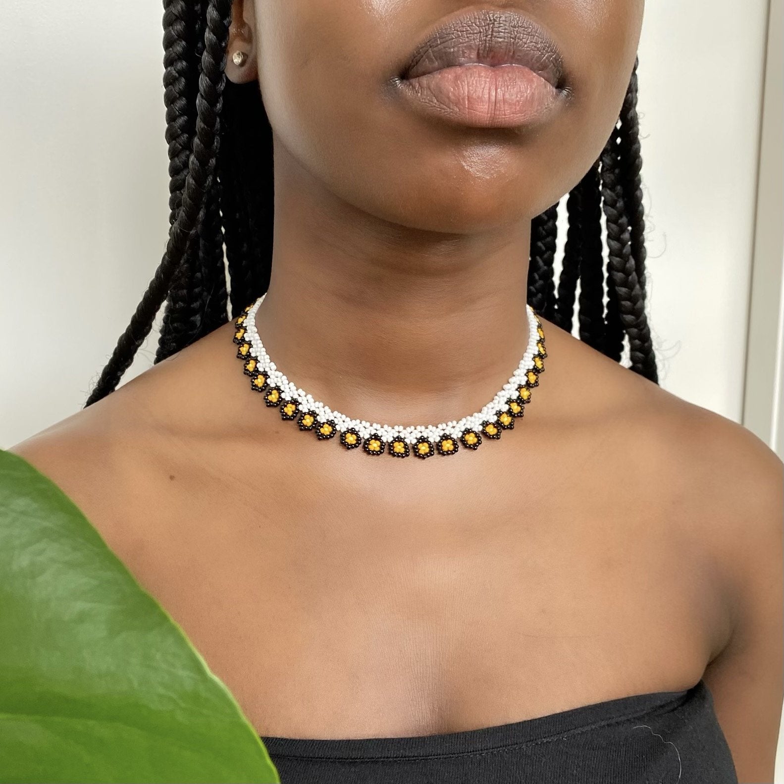 FLOWER CHOKER #03 | BLACK WHITE & YELLOW